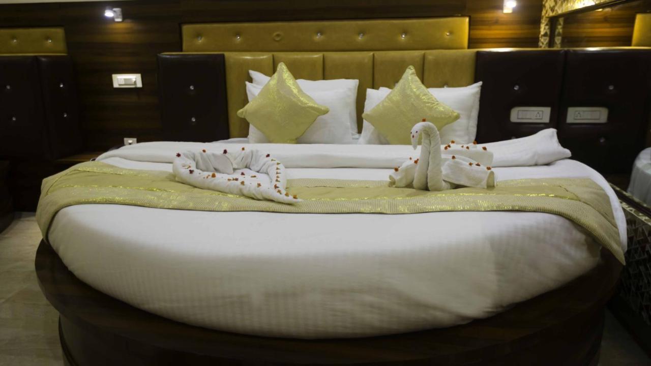 Hotel Kings Regency Drang Exterior foto